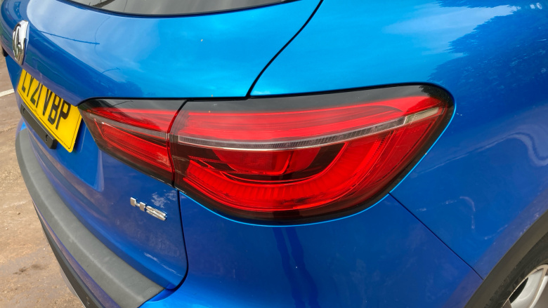 MG Hs 1.5 T-GDI Exclusive 5dr DCT Petrol Hatchback